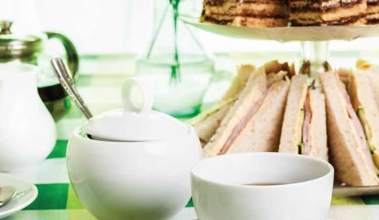 Up for Some Teatime Grubs?