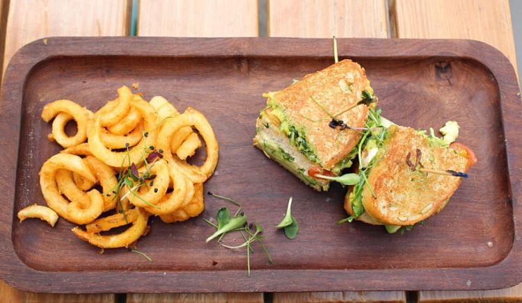 Start Your Mornings With A Farzi Twist!