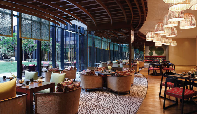 Asian Street Food In A Fine Dining Setting At Honk