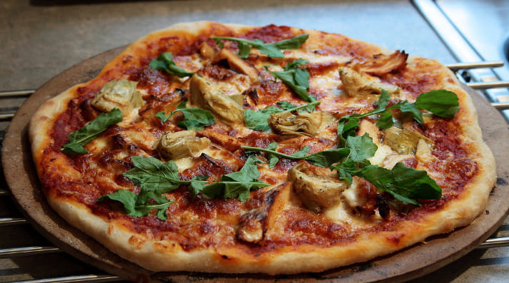Best Places In Delhi NCR For Thin Crust Pizza