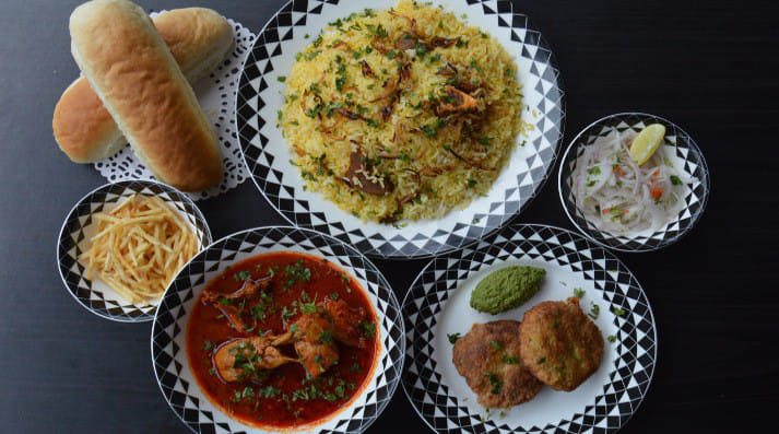 Restaurants Serving The Best Parsi Cuisines In Mumbai That Are A Must Try This Parsi New Year