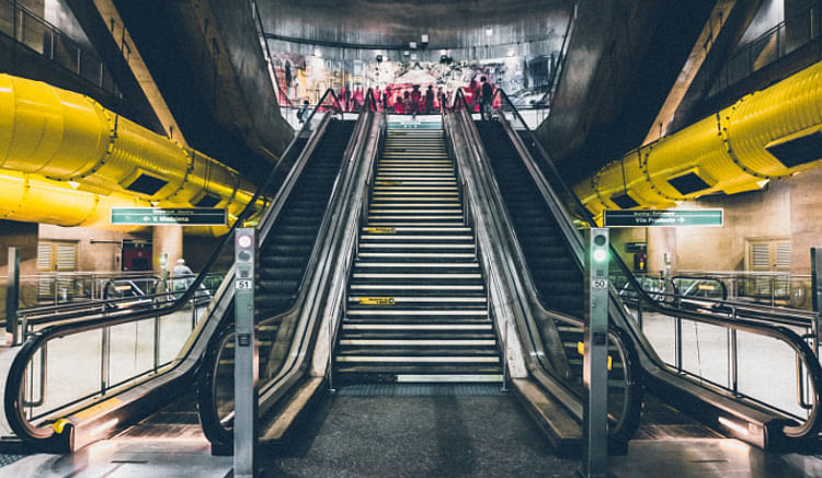 Five Metro Stations That Will Compel You To Have A Bite
