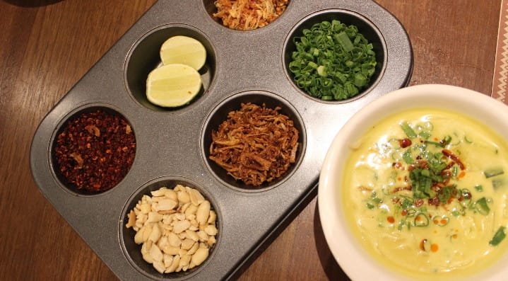 5 must-try Khow suey in Delhi/NCR