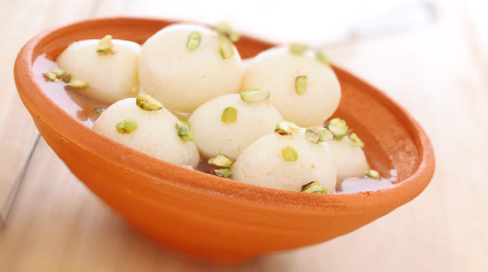 Bengal now owns the GI tagging of the roshogolla and these are the must visit sweet shops