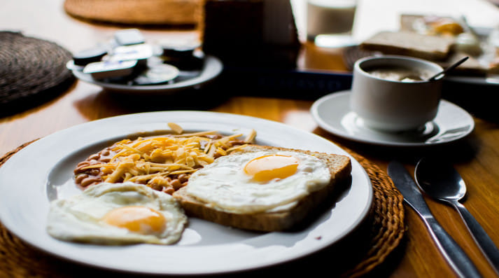Restaurants serving the best breakfasts in South Mumbai