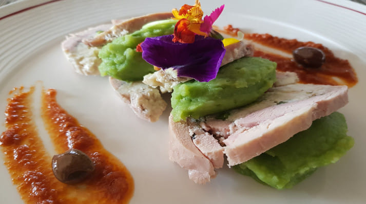 Chef Antonella at Bella Cucina served Northern Italian food coupled with him as a singing sensation, thus making people happy