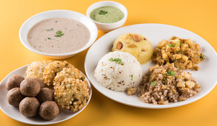 Check out our list of restaurants you should not miss, satiating the vegetarian in you!