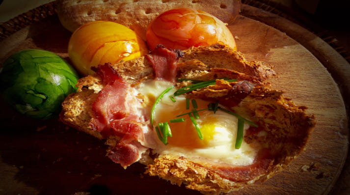 Rejoice as its Easter Sunday! Let your Easter brunches be a lavish affair, creating sweet memories with family and friends. 