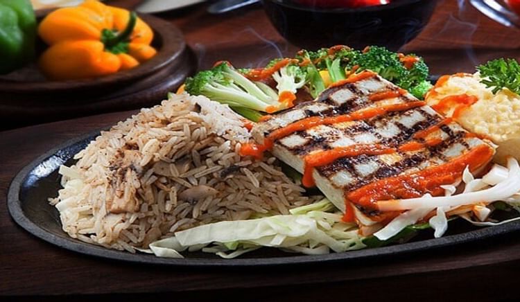 Restaurants serving the most incredible sizzlers in Mumbai.