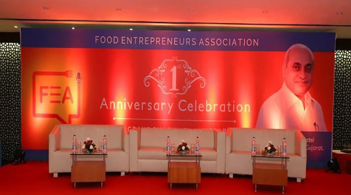 A network of restaurateurs, chefs, home bakers, chocolatiers, caterers, food suppliers, food consultants, hoteliers and food writers formed an association to help each other and support each one’s initiatives.