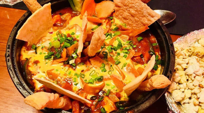 This rice dish which combines red kidney beans, salsa, Jalapeno and many other ingredients in a one pot meal is loved by Amdavadis.