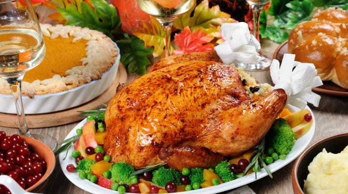 Eat out with family and friends to have a delectable meal