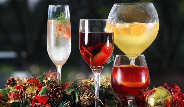 From stuffed turkey to pumpkin pies, sangrias, beers, stollens, plum cakes, mince pies and more, Christmas has so many delicious things to look forward to