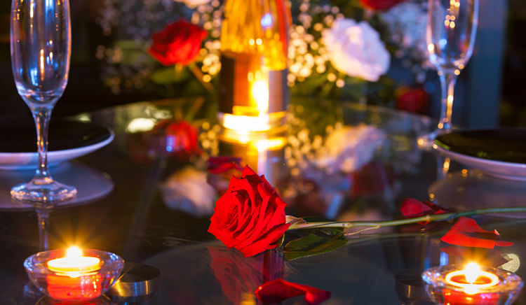 These restaurants will fill your next dinner date with love & life