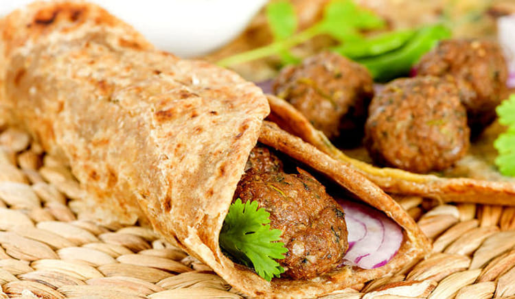 If your date is a tourist, celebrate Valentine's day with the best of Kolkata nostalgia