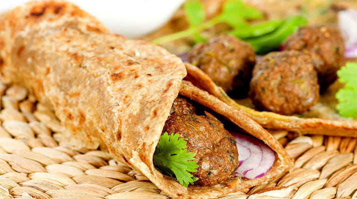 If your date is a tourist, celebrate Valentine's day with the best of Kolkata nostalgia