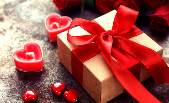 Unique V-Day gifts for her