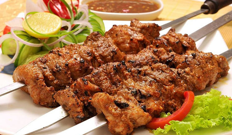 One of the best Mughlai foods is kebabs and it is widely loved in India