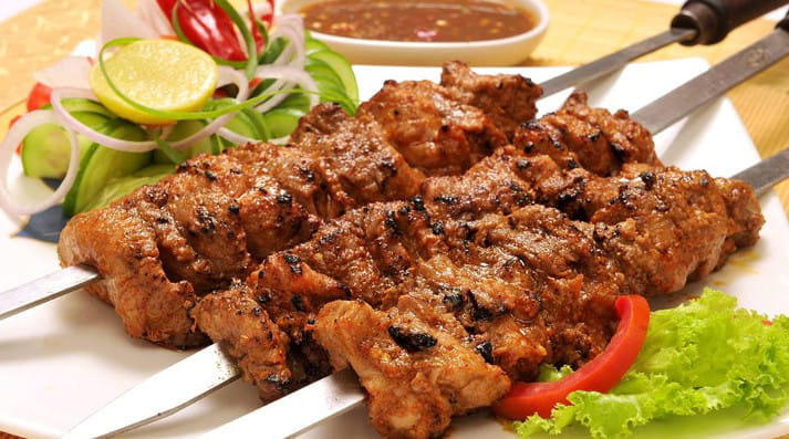 One of the best Mughlai foods is kebabs and it is widely loved in India