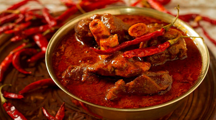 Devour this quintessential meaty curry