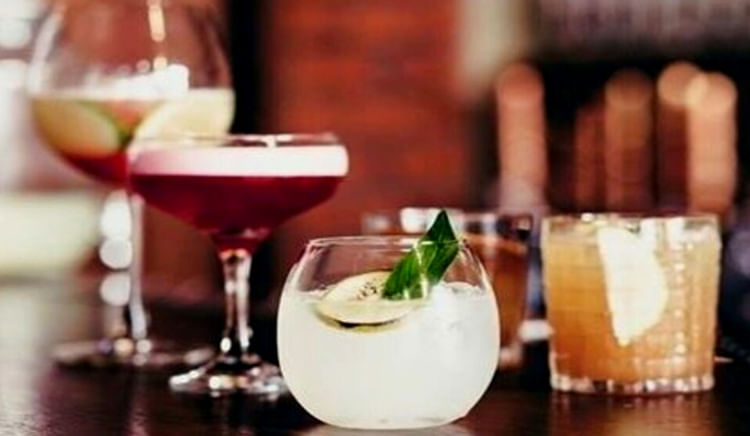 There is more to Gin and Tonic when it comes to Gin based cocktails and check out what Kolkata is drinking!