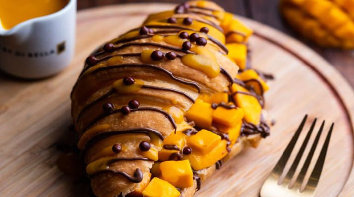 Indulge in an array of mango treats both sweet and savoury