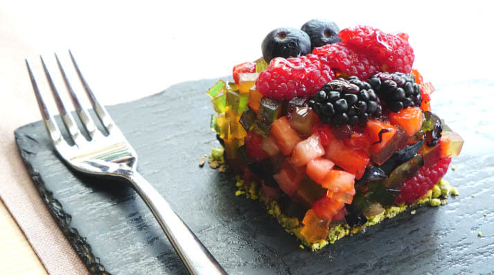 Talk about that rum-centered chocolate cake or the whisky laden dessert, Pune surely has some good options!