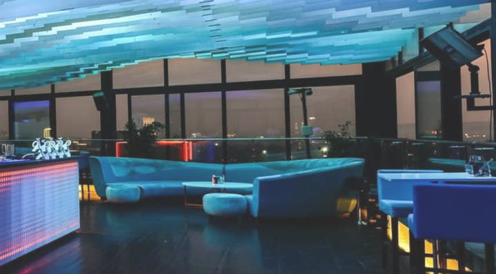 Love to watch the Cricket World Cup? Here are 7 great places where you can enjoy it live!