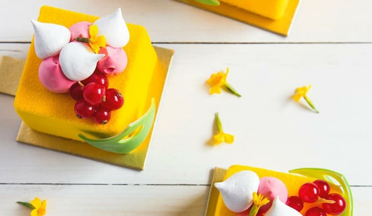 Are you crazy about mangoes? Check out these finest desserts in Pune!