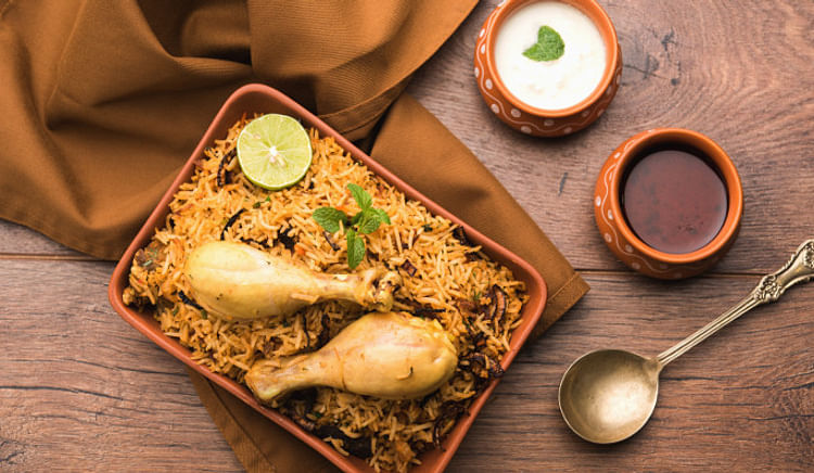 Eat out with no excuse as flat 50% off is guaranteed on selected restaurants!