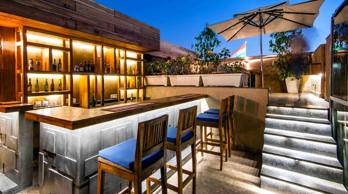 Hit at one of these bars and pubs to revamp your mood after a hectic day at work 