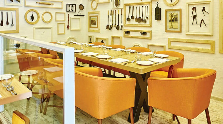 Visit these places for a nice get-together over some refreshing drinks and lip-smacking food!