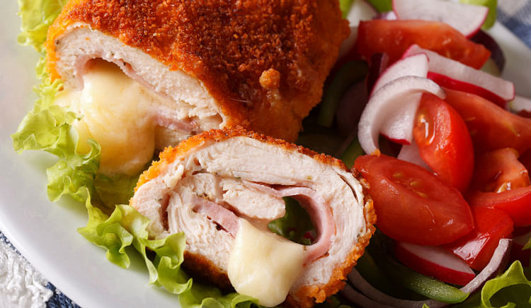 Just a handful of restaurants in Ahmedabad serve this tasty dish!