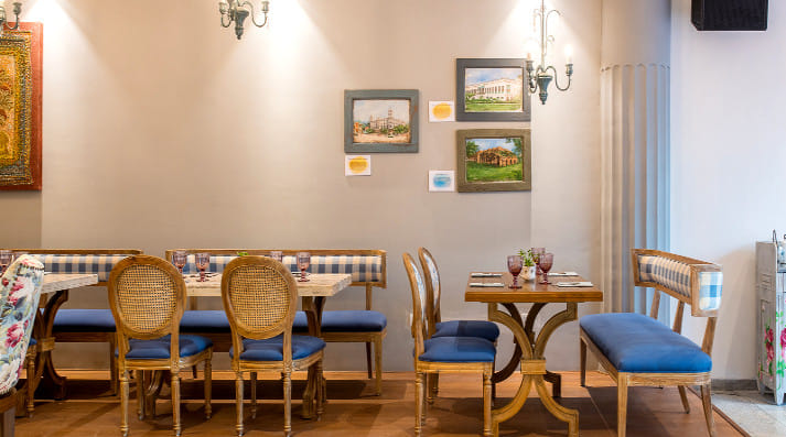 Savour mouth-watering French and Bengali delicacies!