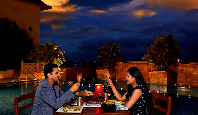 Chase the pink sunsets with your bae!