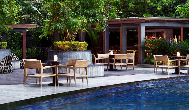 These poolside dinners are one of the best options for valentine's day in Kolkata!