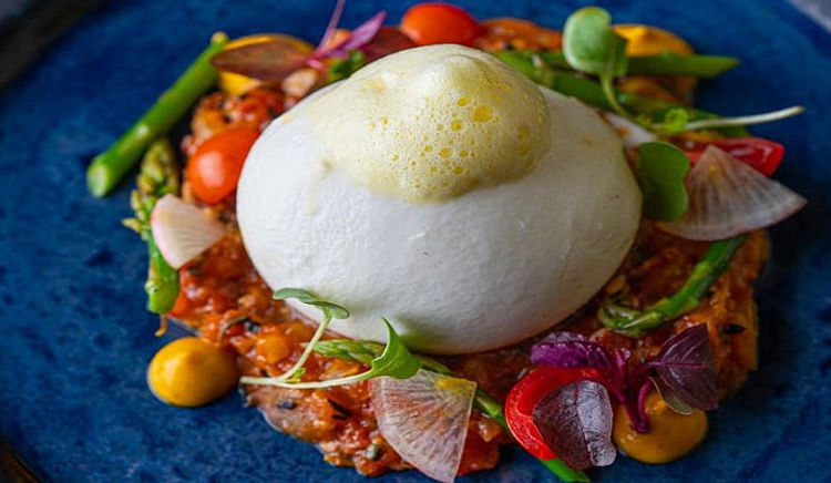 Some of the best restaurants in Mumbai where you can enjoy a beautiful valentine's day with great deals!