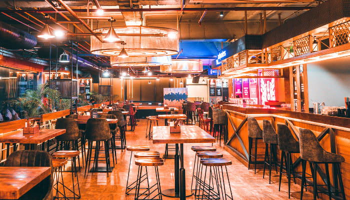 These cafes and clubs are worth visiting!