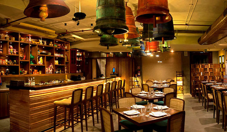 Take your family for some cool dinner now!