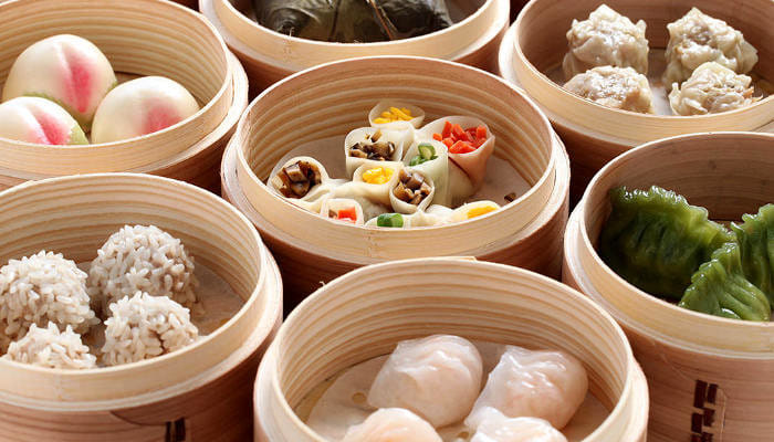 The difference between two popular dishes that everyone loves to eat. 