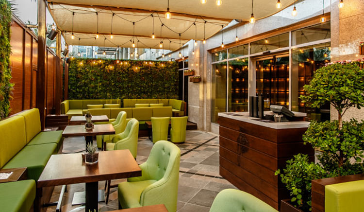 Get your favorite grub from these EazySafe+ certified foodie hubs in Dubai 