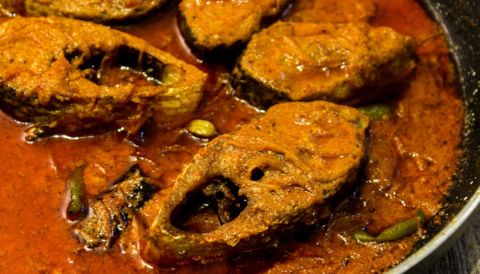 Best Kolkata Restaurants Serving Traditional Flavors Under ₹199