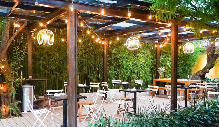 Head to these picture perfect dining destinations to enjoy the glorious Delhi winters