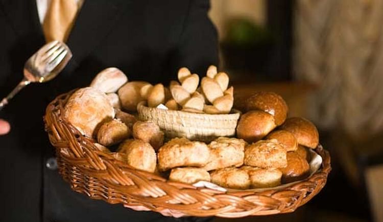 List of Popular Restaurants that Bake Delicious Breads