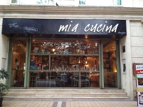 Craving for some cheesy options, let Mia Cucina satiate your taste buds!