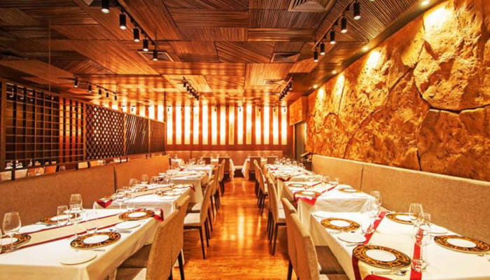 Experience Indian molecular gastronomy at this popular destination in Mumbai