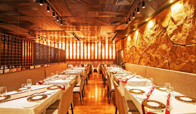 Experience Indian molecular gastronomy at this popular destination in Mumbai