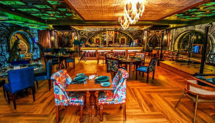 Come for the food, stay for the vibe!