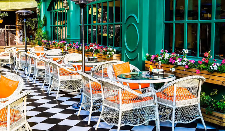 Experience the best of England pub culture right here in NCR