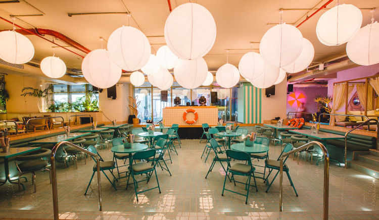 Come for the food, stay for the vibe!